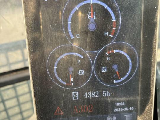 徐工XE380DK履帶式挖掘機