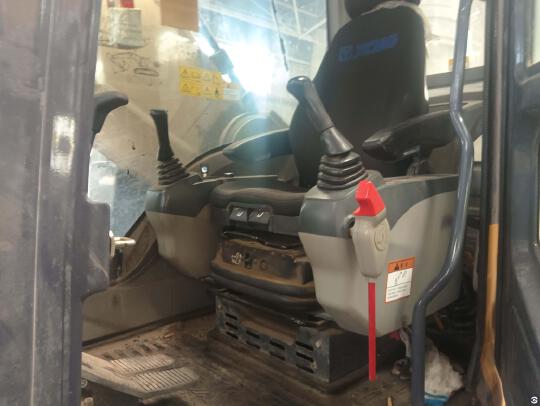 徐工XE550DK履帶式挖掘機