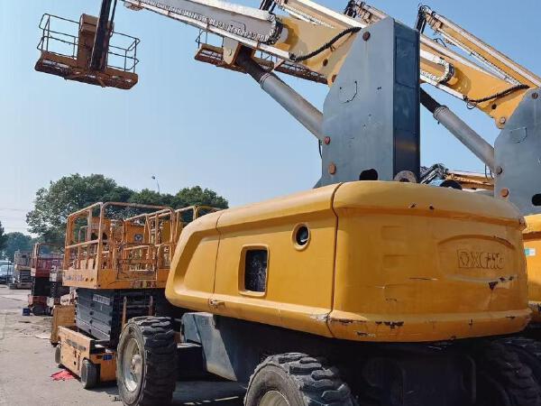 徐工GTBZ26S直臂式高空作業車