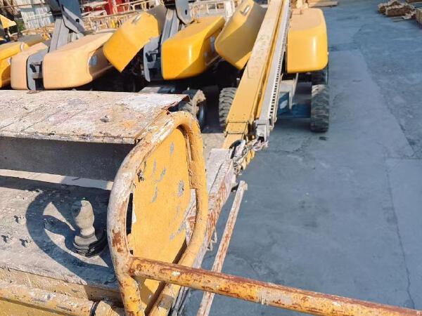 徐工GTBZ26S直臂式高空作業車